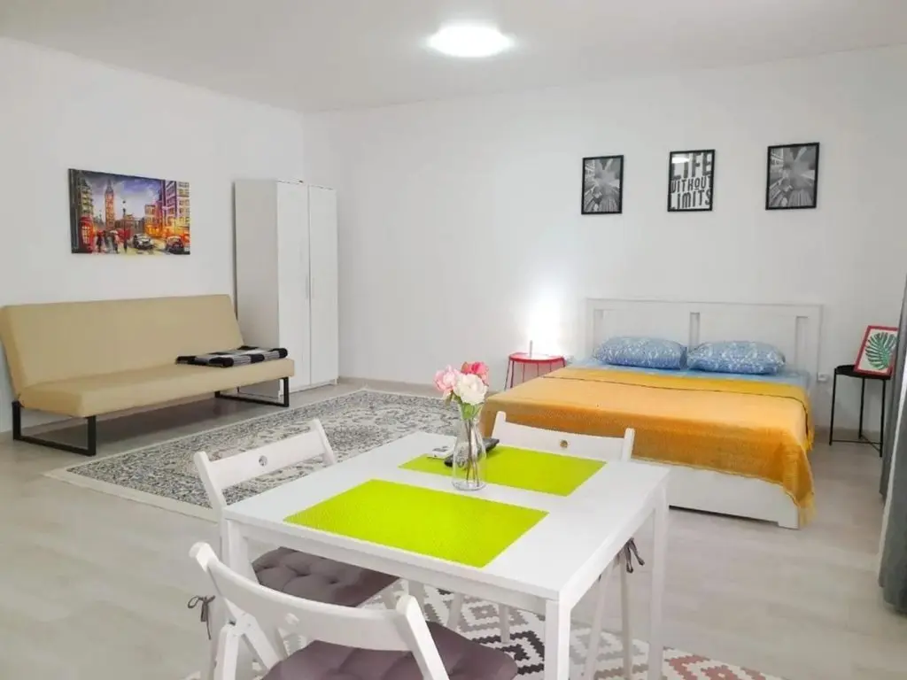 Атырау: Qazaq House (Казак Хаус) в микрорайоне Авангард-2 23