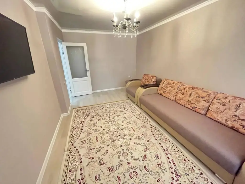 Атырау: Qazaq House (Казак Хаус) на проспекте Каныша Сатпаева 48