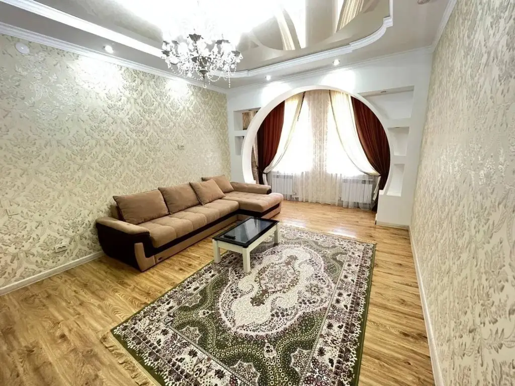 Атырау: Qazaq House (Казак Хаус) на улице Акжарма