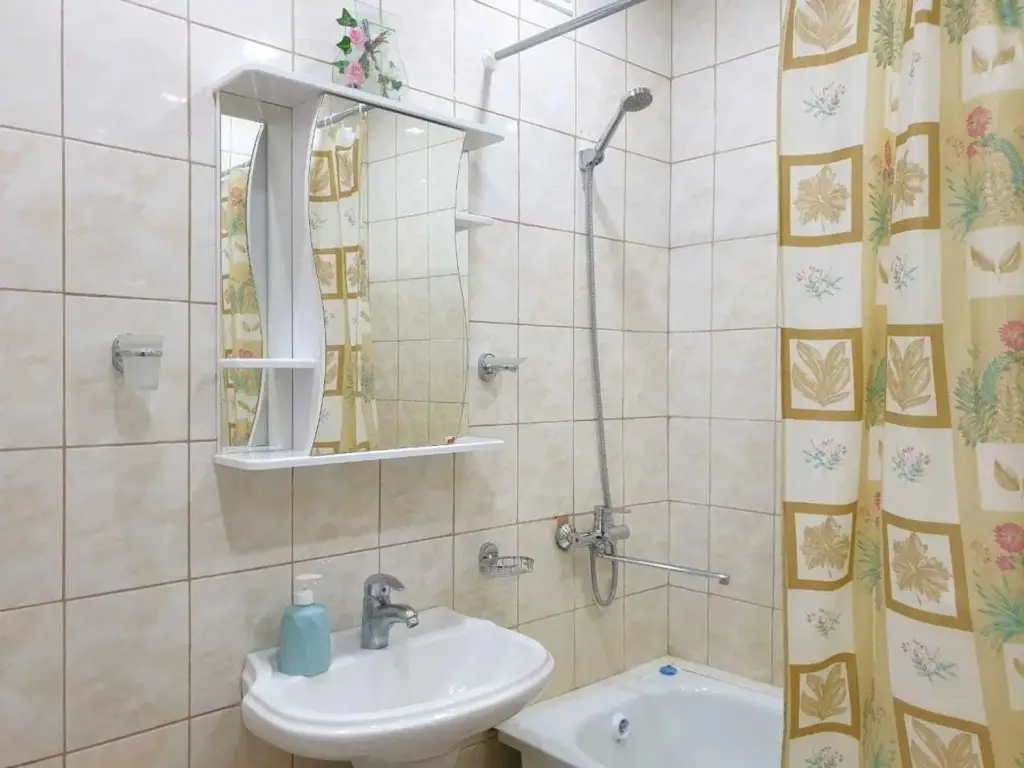 Атырау: Qazaq House (Казак Хаус) на улице Курмангазы