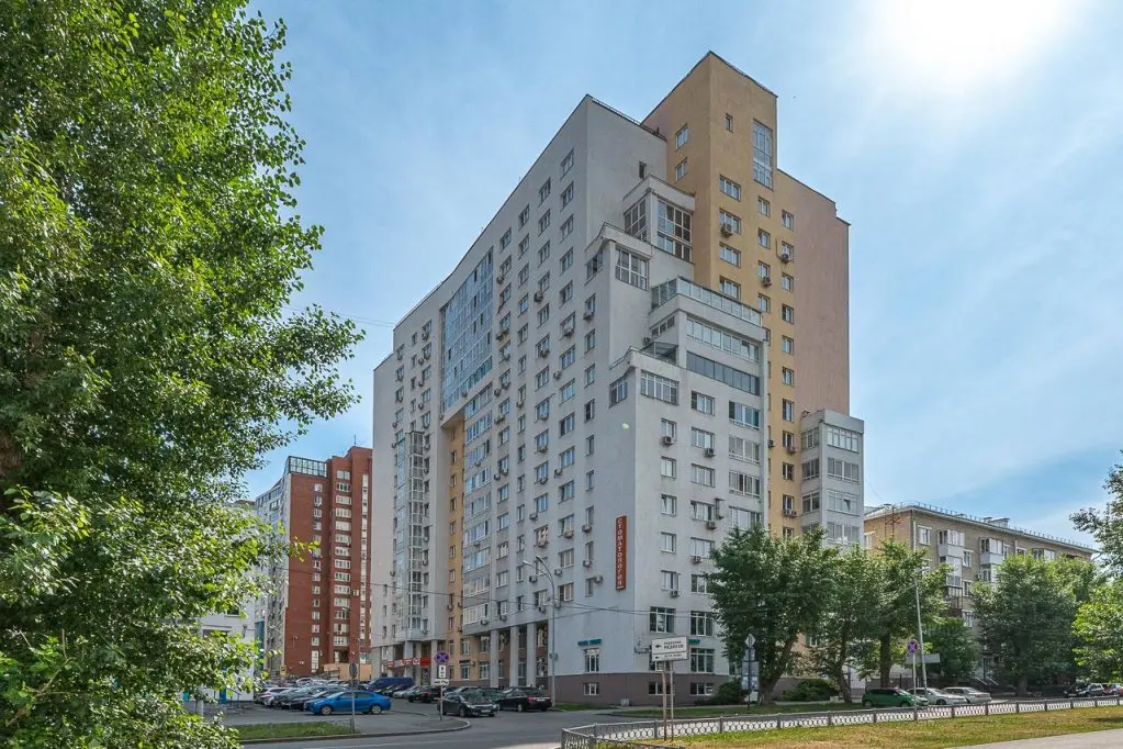 Екатеринбург: Апартаменты Сон и Душ на ул. Попова, д. 33А