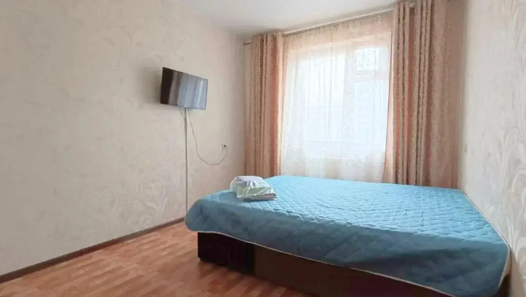 Красноярск: 2-к. кв. на Ястынской 15