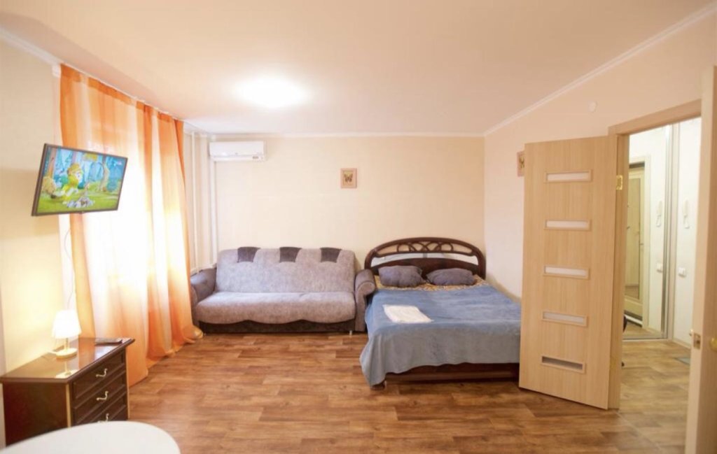 Красноярск: Саквояж на улице Караульной 42