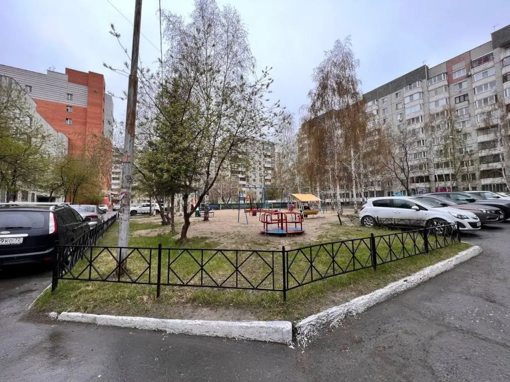Тюмень: Вояж на улице Демьяна Бедного 104