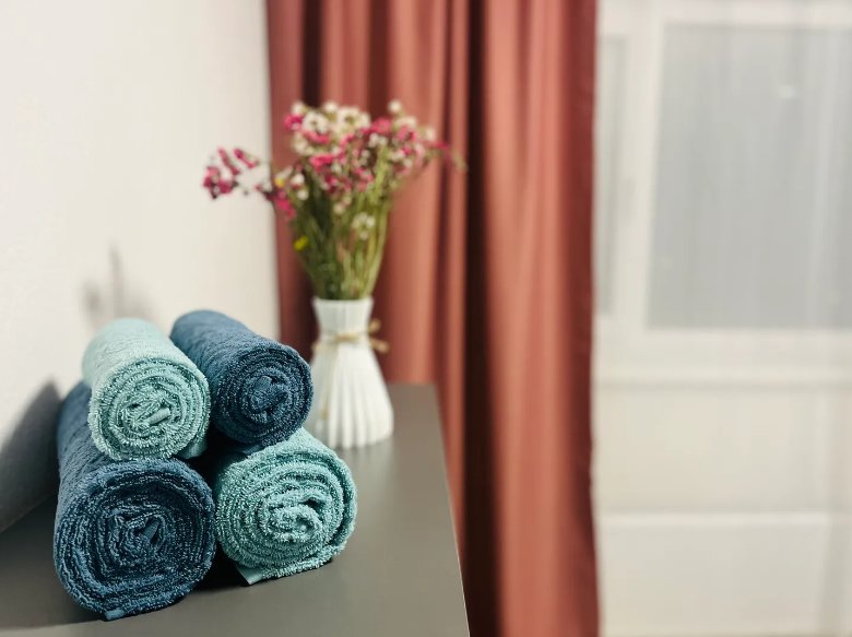 Тюмень: Romlex Apartments (Ромлекс) на улице Чаркова 91
