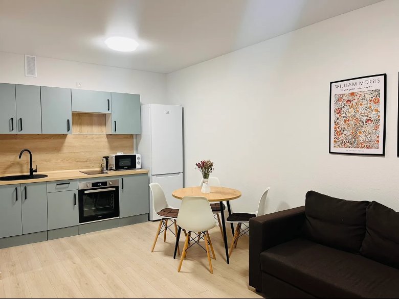 Тюмень: Romlex Apartments (Ромлекс) на улице Чаркова 91