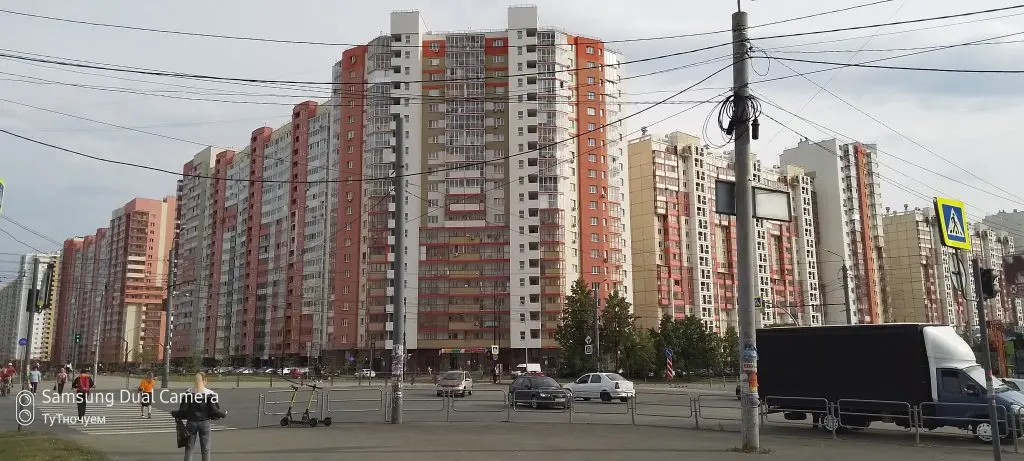 Челябинск: Апартаменты Брусничная Студия