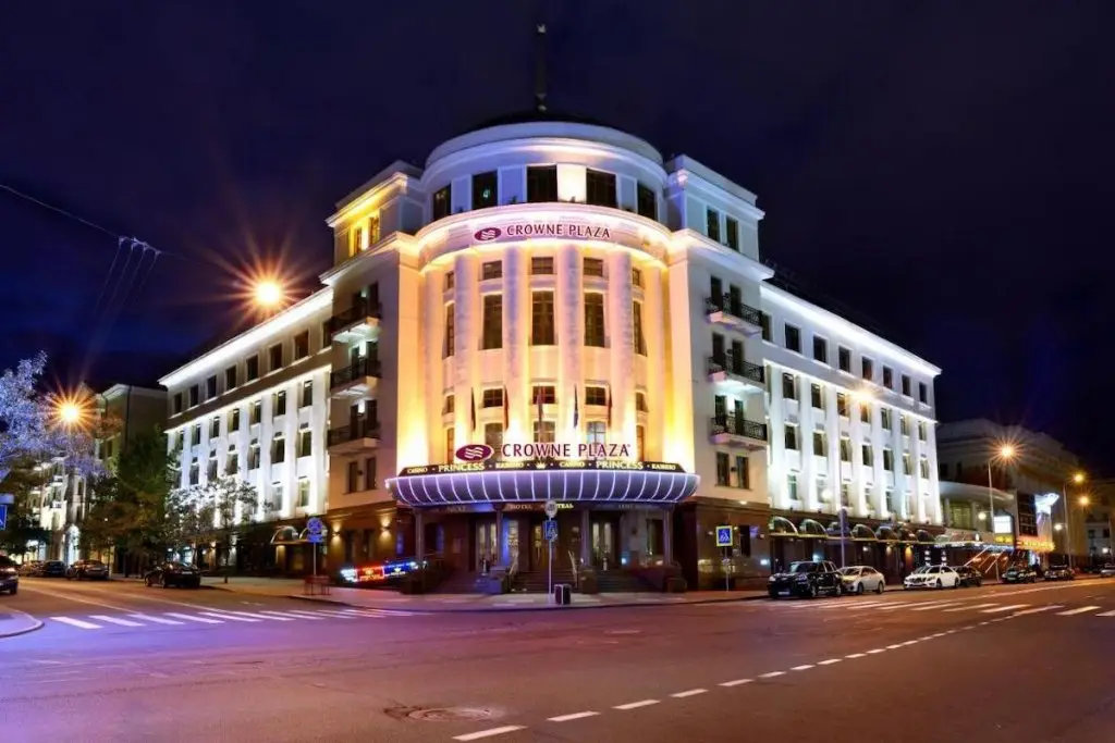 Отель Crowne Plaza TGB — фото 1