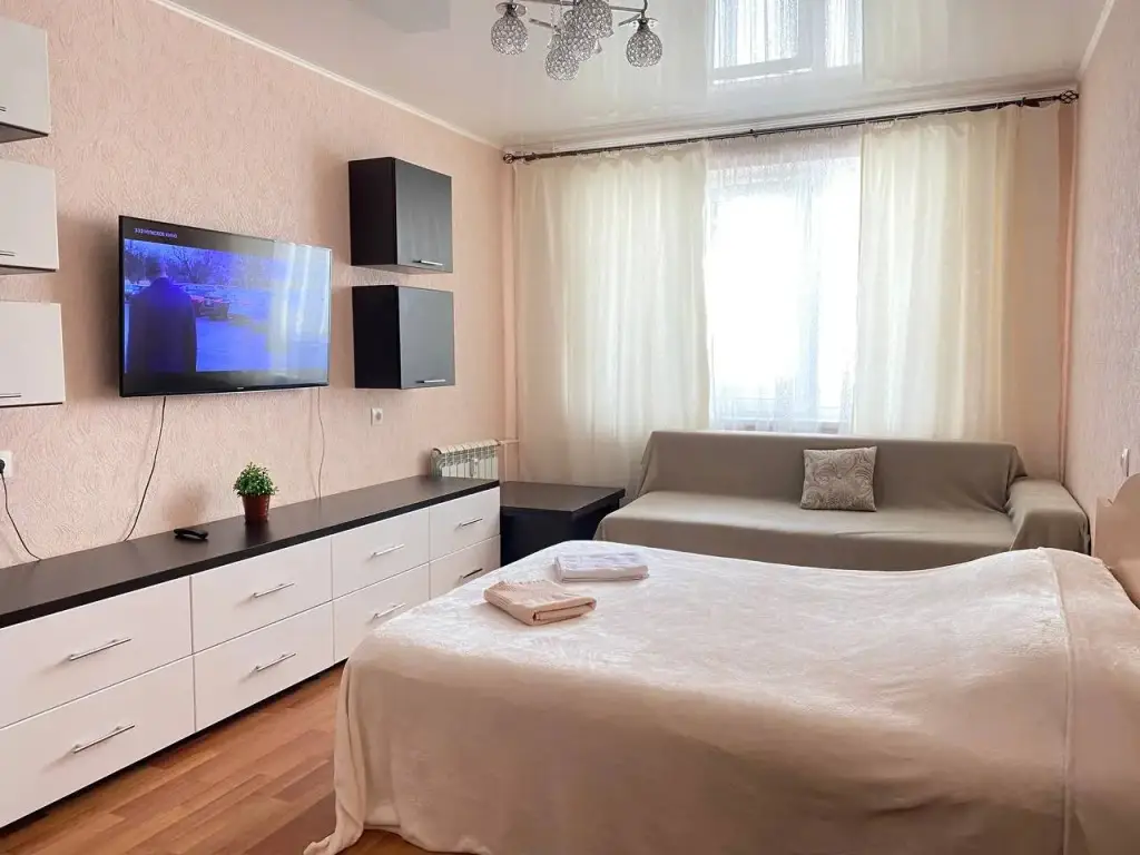 Квартира Уютная в Райoнe c Рaзвитoй Инфpacтруктурой — фото 1
