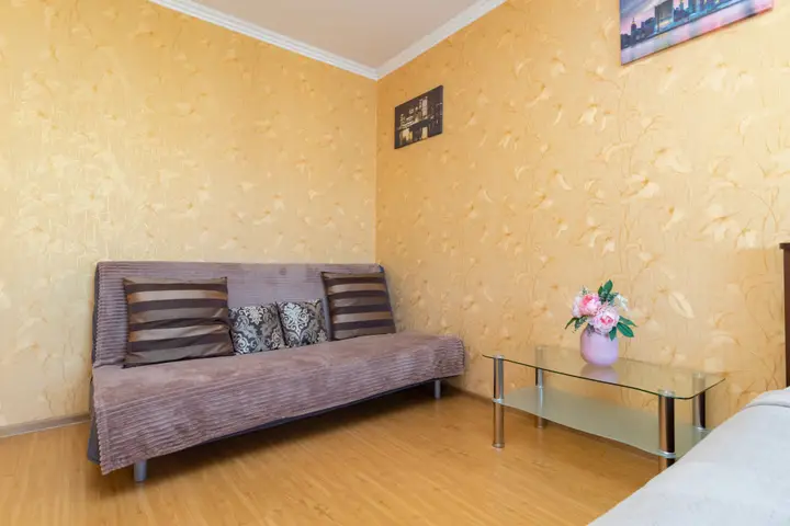 Омск: Апартаменты Крупской, 27к1