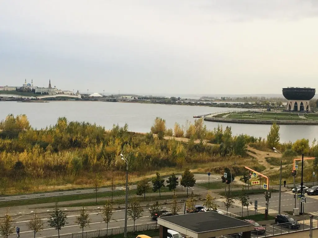 Казань: Казанский Версаль на улице Меридианная 2
