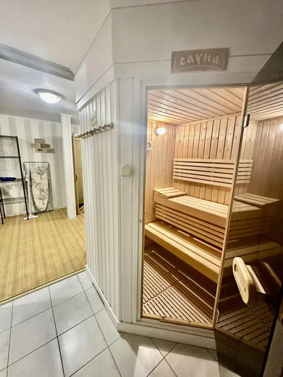 Квартира Студия с сауной — фото 1