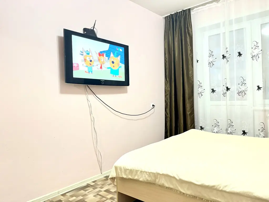 Красноярск: 1-Komnatnay Ulica Lyuby Shevtsovoy 76 Flat
