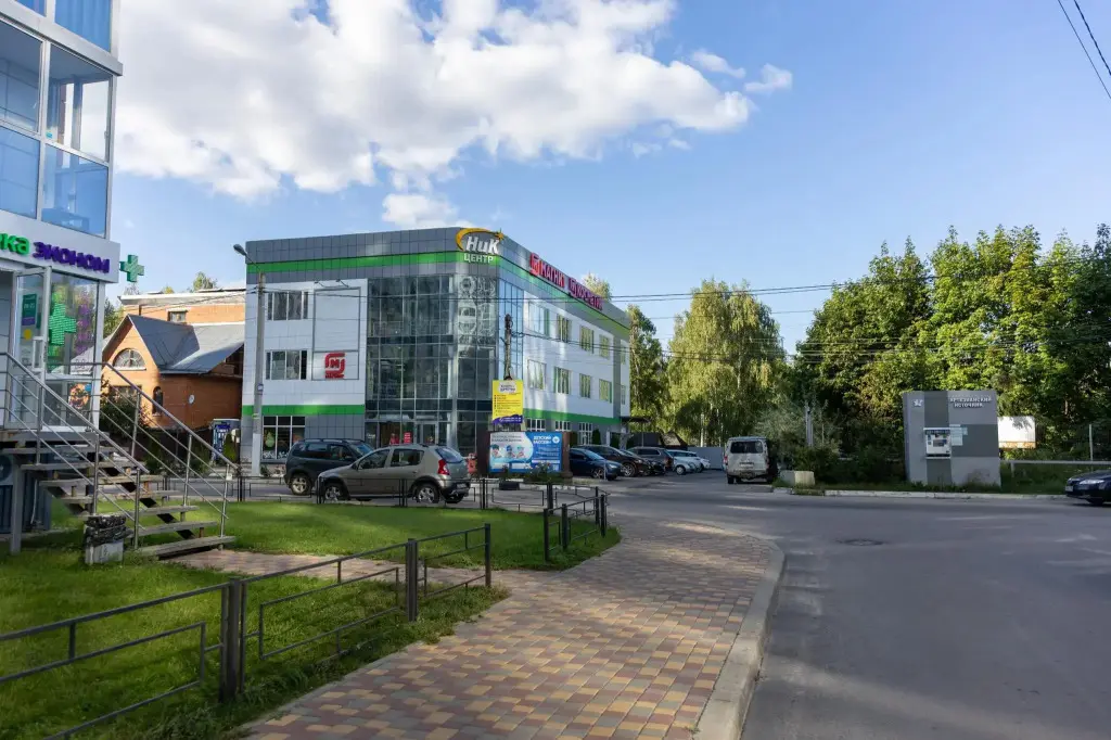 Воронеж: Добрые Сутки на Московском проспекте 209