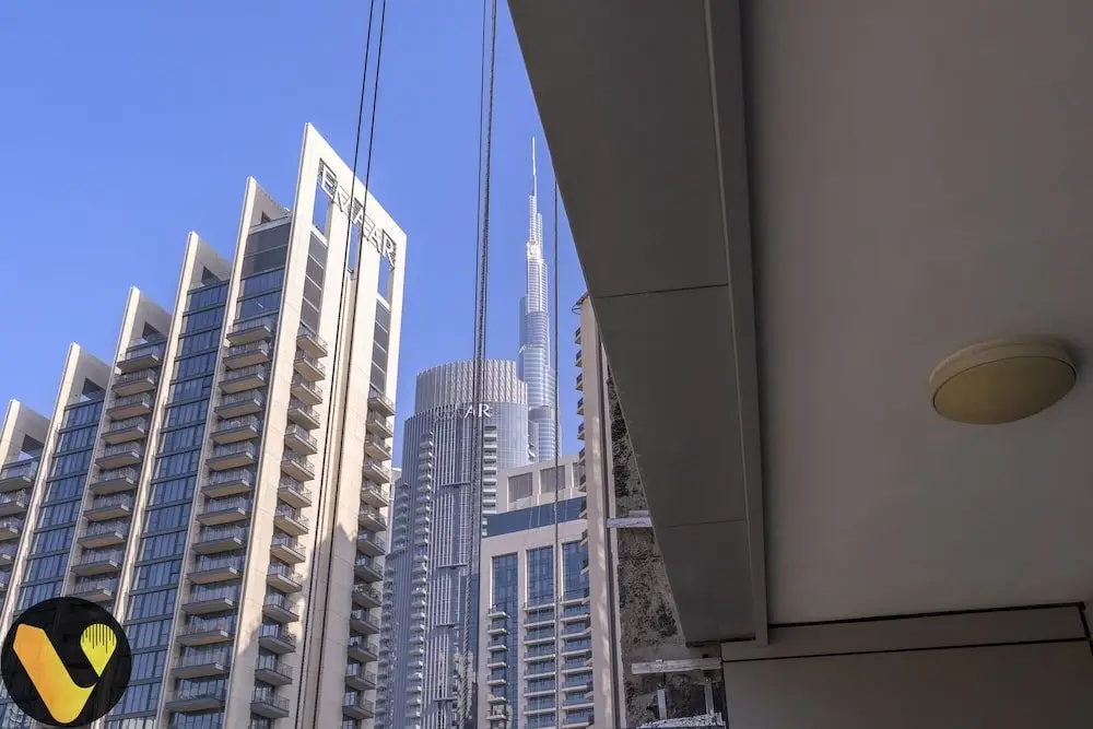 Дубай: Vogue Blvd Walk near Burj Khalifa/ Dubai Mall