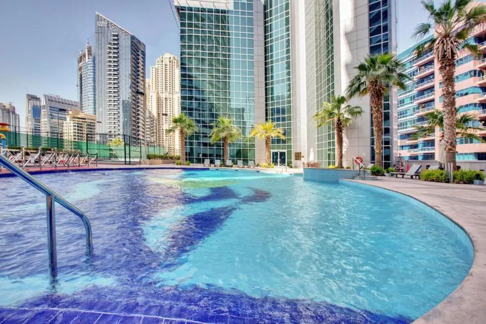 Maison Privee - Sleek Apt with Dubai Marina Vws & Premium Facilities. — фото 1