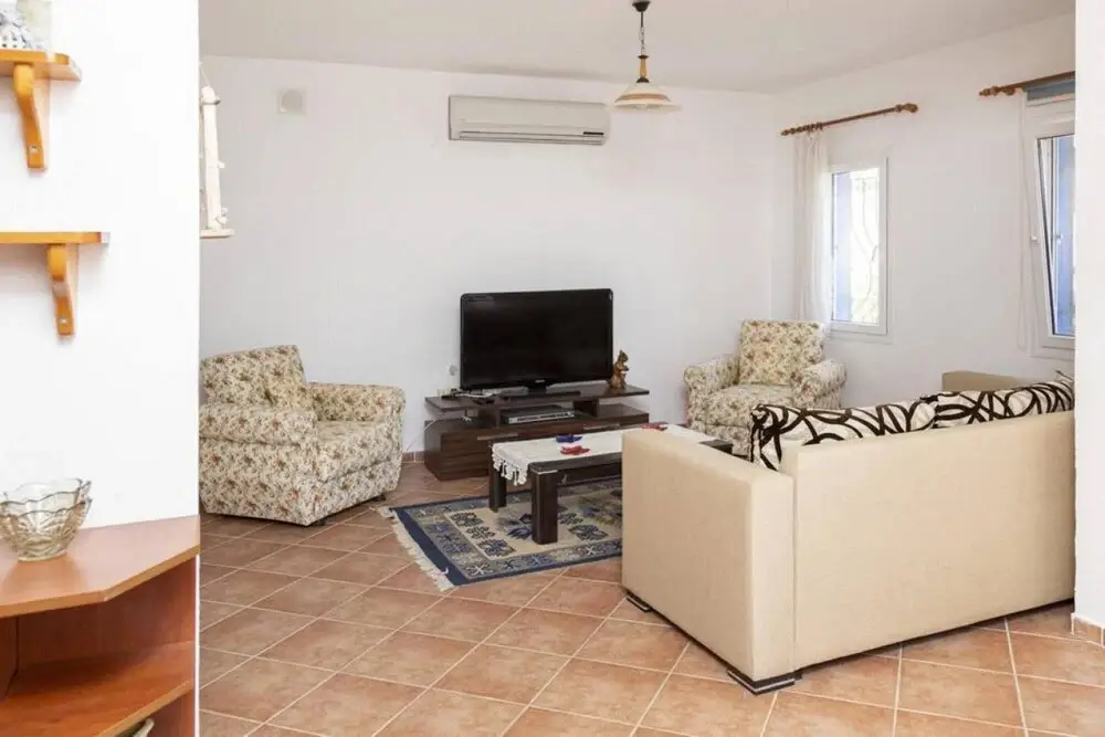 Коюнбаба: 2 BR House With Garden in the Heart of Yalikavak