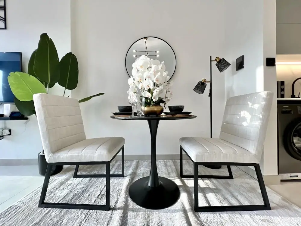 Дубай: Business Bay Binghatti Canal 1207 (No Front Desk)