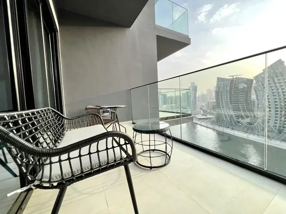 Дубай: Business Bay Binghatti Canal 1207 (No Front Desk)