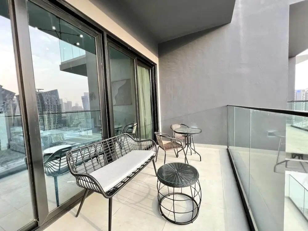 Дубай: Business Bay Binghatti Canal 1207 (No Front Desk)