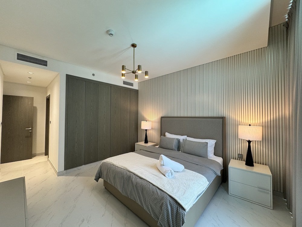 Manzil - 2Br Apt nr Downtown w Lagoon & Burj View — фото 1