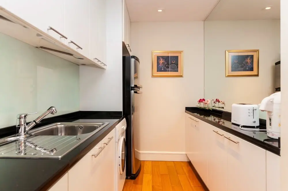 Бангкок: 2 Bed Serviced Penthouse Skyvillas