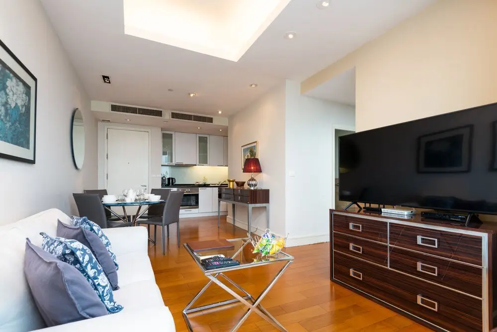 Бангкок: 2 Bed Serviced Penthouse Skyvillas