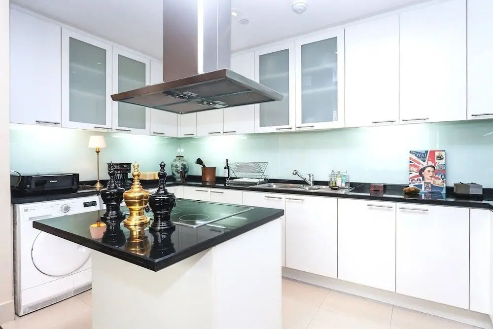 Бангкок: 1 Bed Serviced Skyvilla With View