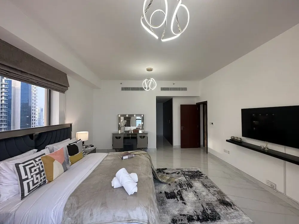 Дубай: Manzil - Modern 3BR Home in JBR, Beach Front