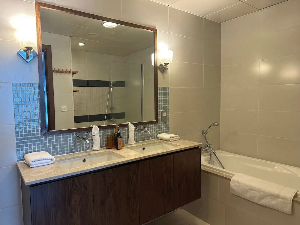 Дубай: Splendid 3BR in Palm w Lazy River & Private Beach