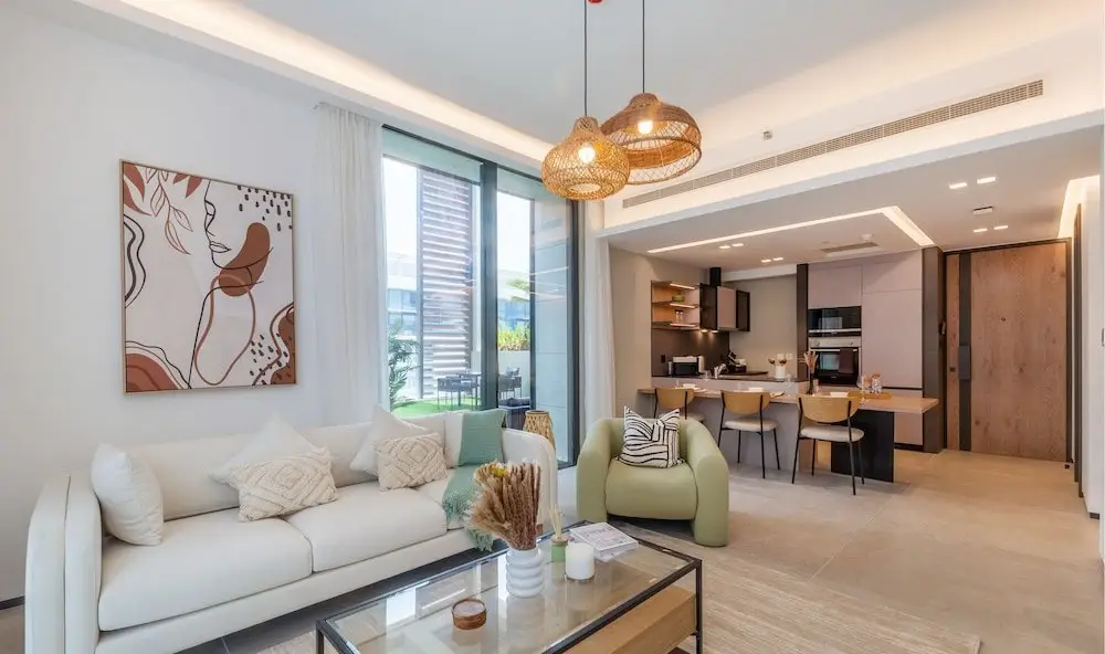 Дубай: Manzil - Modern 1BR Home in Sobha Hartland
