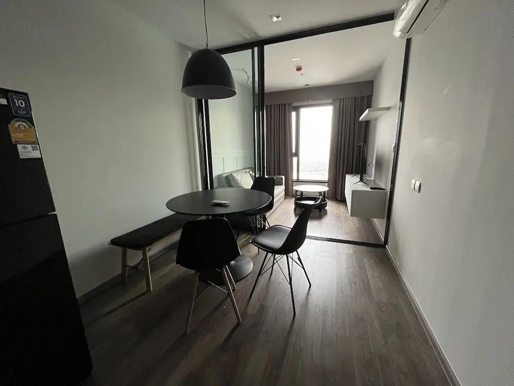 Бангкок: 1 bed plus condo near JJ market