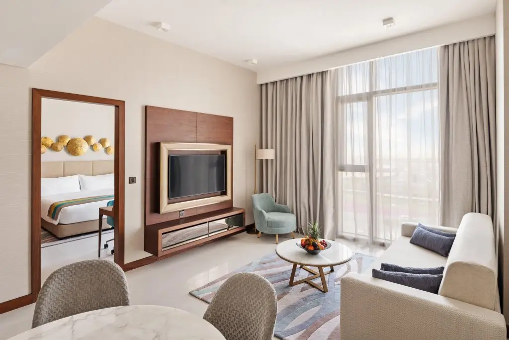 Дубай: Отель Holiday Inn Dubai Al-Maktoum Airport an IHG Hotel