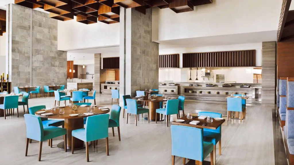 Дубай: Отель Holiday Inn Dubai Al-Maktoum Airport an IHG Hotel
