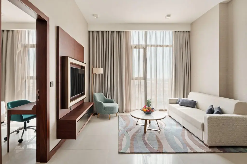 Дубай: Отель Holiday Inn Dubai Al-Maktoum Airport an IHG Hotel