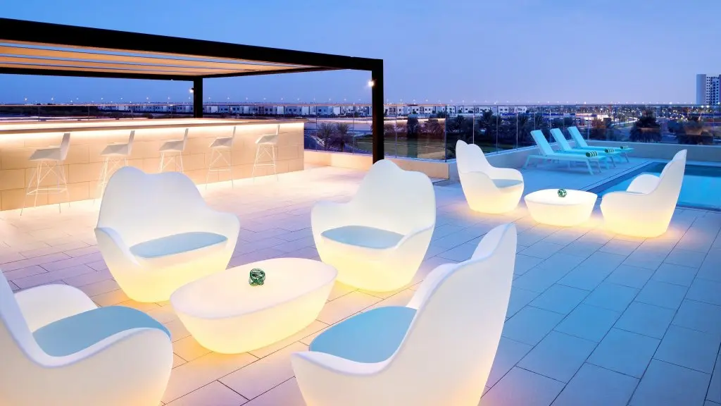 Дубай: Отель Holiday Inn Dubai Al-Maktoum Airport an IHG Hotel