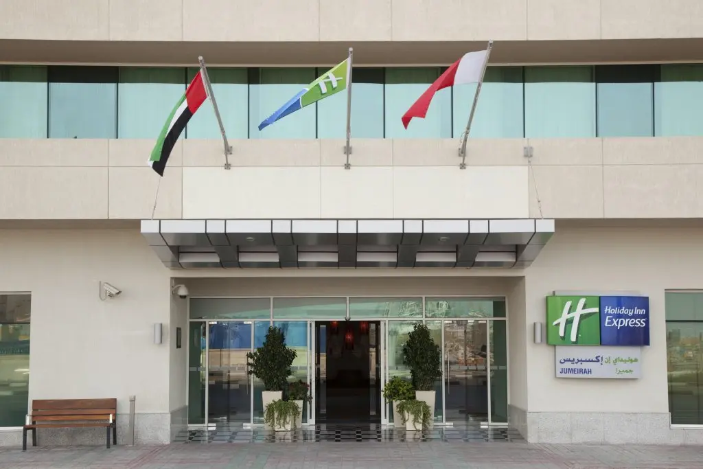 Дубай: Отель Holiday Inn Express Dubai Jumeirah an IHG Hotel