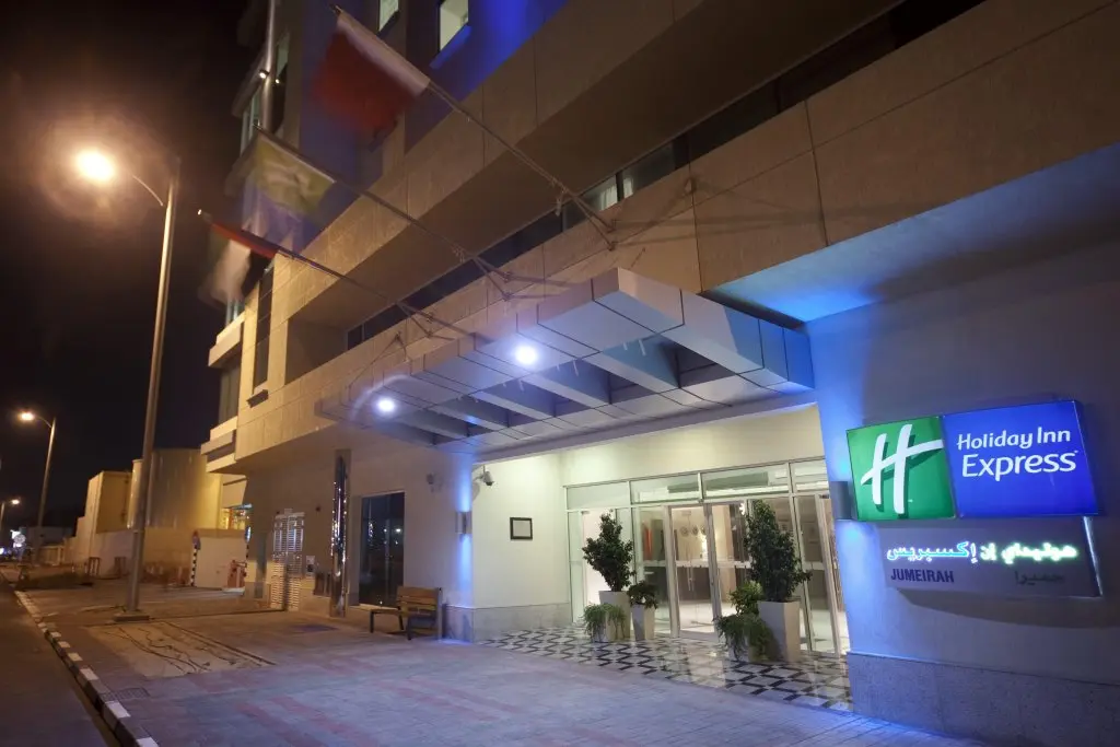 Дубай: Отель Holiday Inn Express Dubai Jumeirah an IHG Hotel