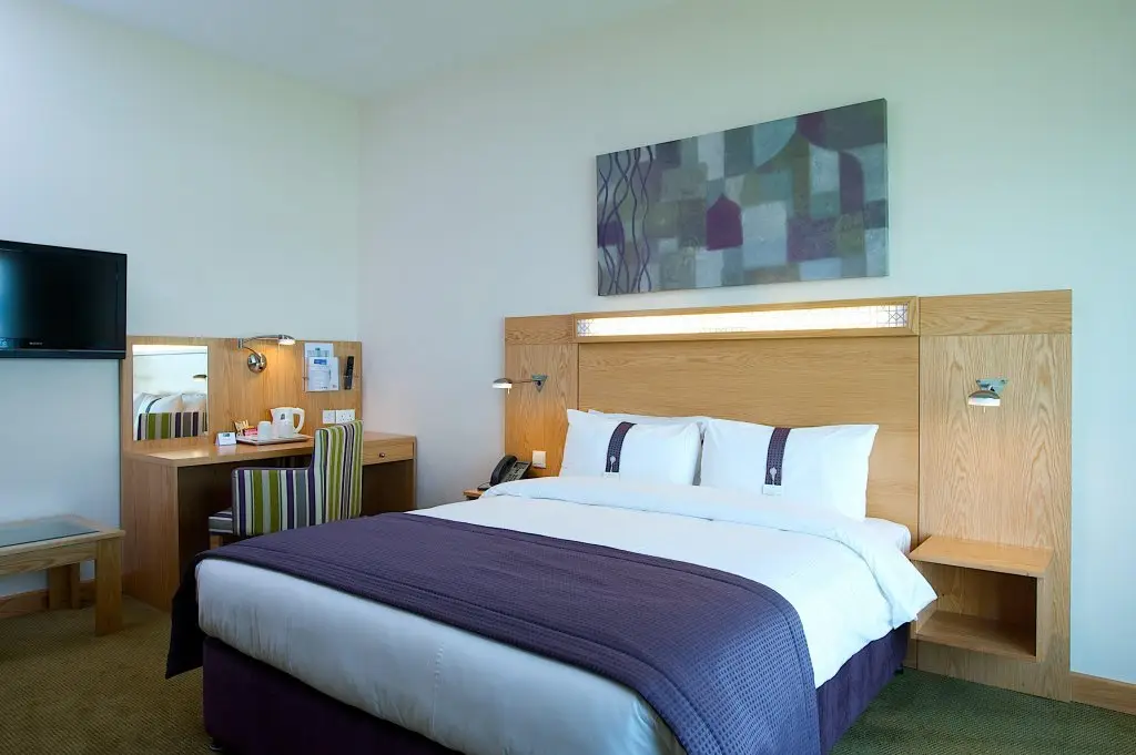 Дубай: Отель Holiday Inn Express Dubai Airport an IHG Hotel