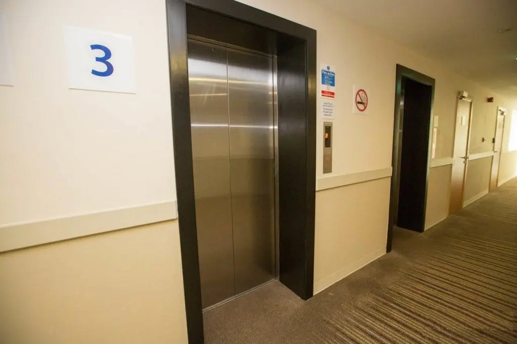 Дубай: Отель Holiday Inn Express Dubai Airport an IHG Hotel