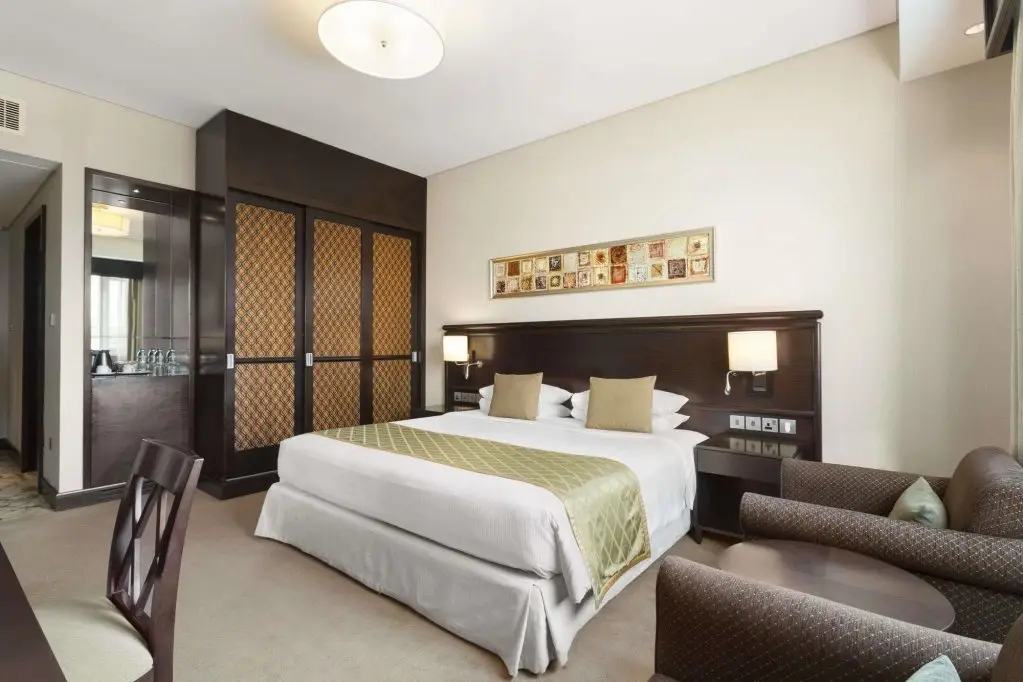 Дубай: Отель Crowne Plaza Dubai Jumeirah an IHG Hotel