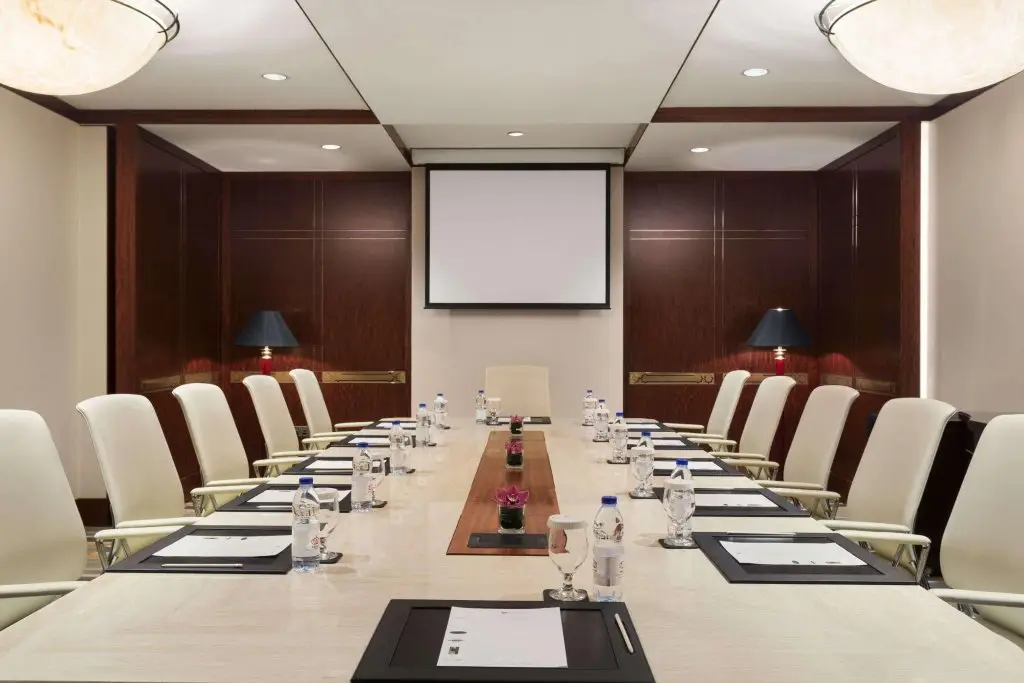 Дубай: Отель Crowne Plaza Dubai Jumeirah an IHG Hotel