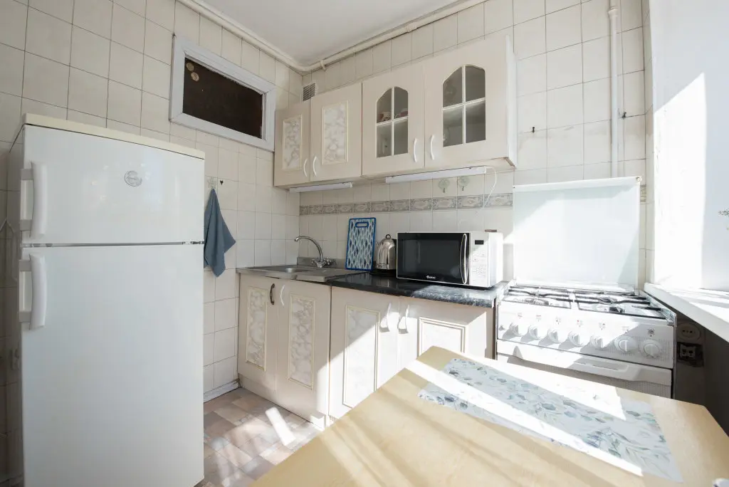 Ростов-на-Дону: Апартаменты Smile Apartments c Видом из Окна на Улицу Пушкинскую