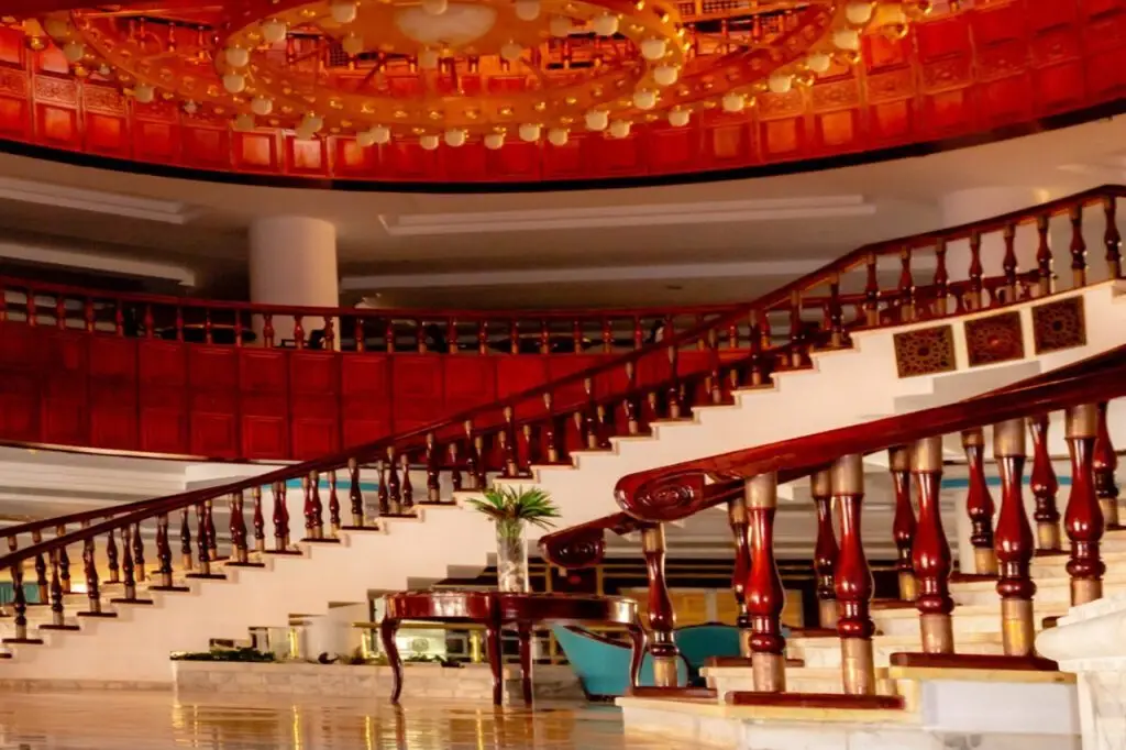 carousel image 4