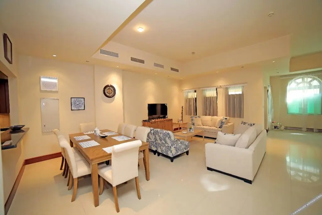 Дубай: Four Bedroom Townhouse Golden Mile 5 Palm Jumeirah