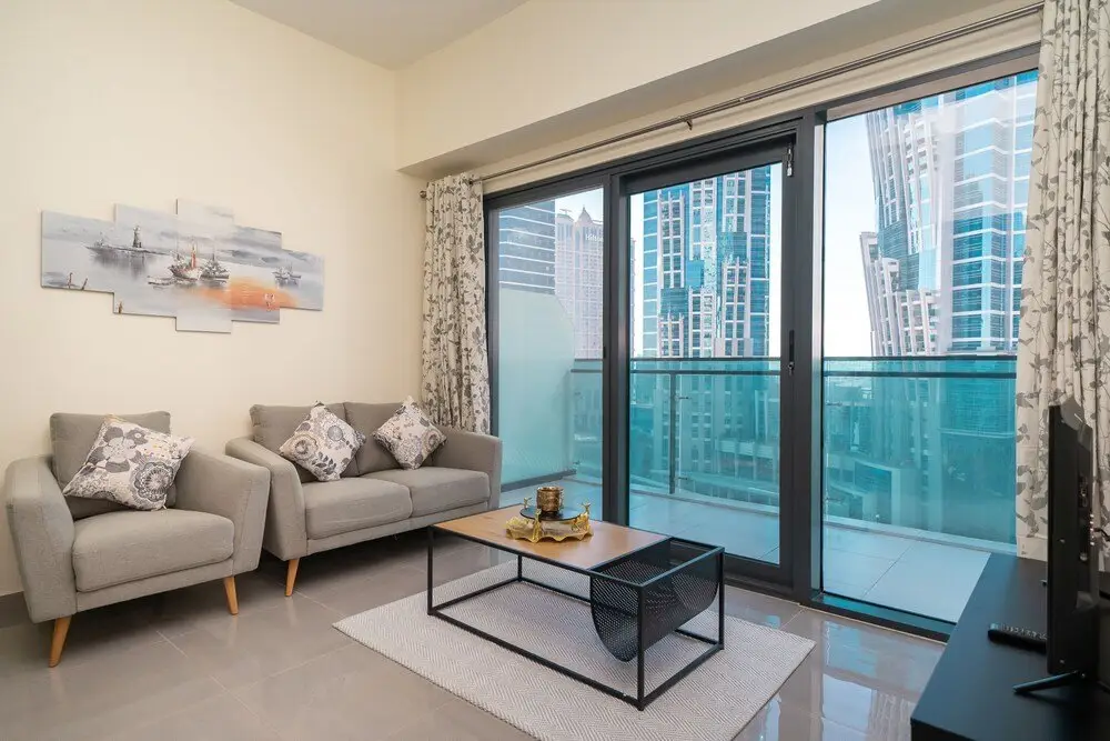 Дубай: Luton Vacation Homes - Merano Tower