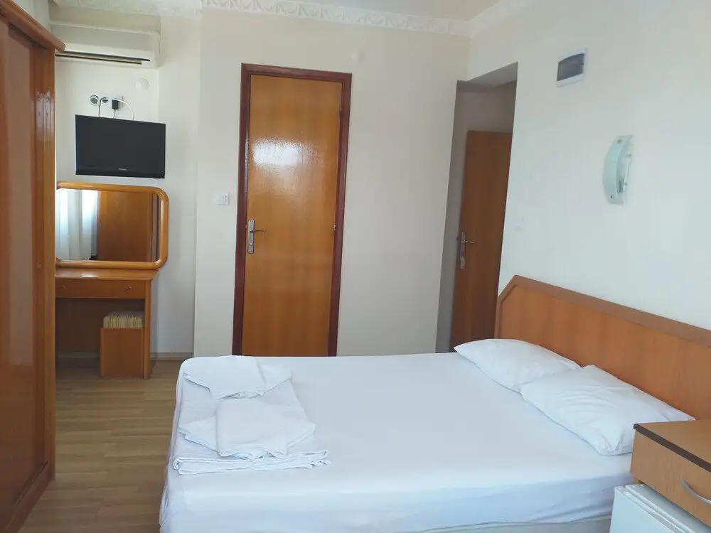 Оздере: Villa Hotel