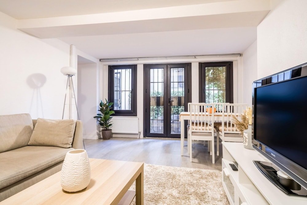 Convenient Flat w Garden 10 min to Galataport — фото 1