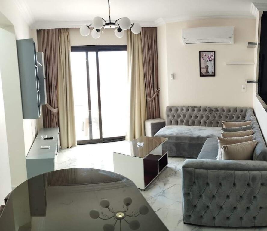 Порт-Саид: Luxurious Chalet With Side Sea View