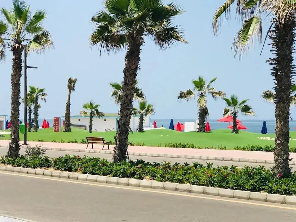 Порт-Саид: Beachfront Chalet in Porto Said With Pool & Gar